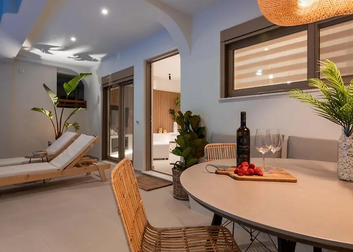 Mariann Premium 펜션 *